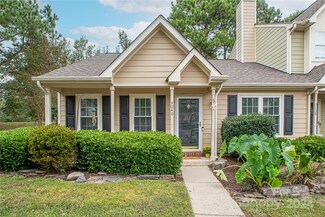 9040 Four Mile Creek Rd, Charlotte, NC 28277