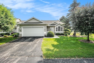 5766 Wine Berry Ln SW, Grandville, MI 49418