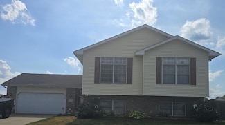 3010 Angelina St, Portage, IN 46368
