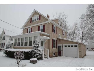 7 Ray St, Holley, NY 14470