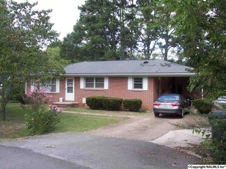 703 Washington Cir, Scottsboro, AL 35768