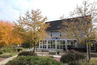 441 Mill St, Fontana-On-geneva Lake, WI 53125