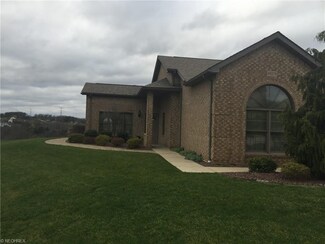 49270 Eagle Dr, East Liverpool, OH 43920