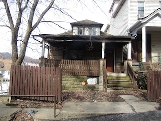 802 5th St, Mc Kees Rocks, PA 15136