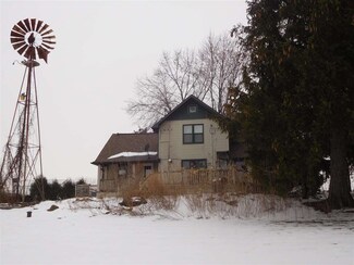 5521 Box Elder Rd, Marshall, WI 53559