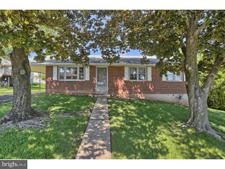 104 Blackwood Dr, Reading, PA 19606