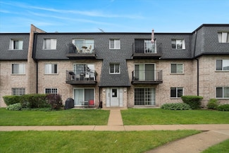 9458 Bay Colony Dr Unit 1N, Des Plaines, IL 60016