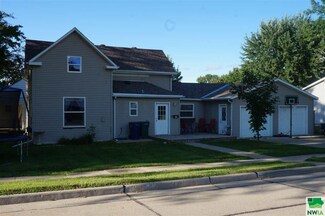603 Central Ave NE, Orange City, IA 51041