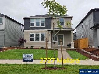 2727 Mallard Ln, Woodburn, OR 97071