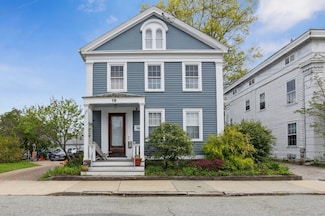 19 Prospect St, New London, CT 06320