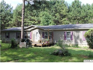 678 Dairy Farm Rd, Moundville, AL 35474