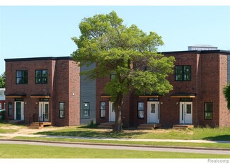 227 W 5th Ave Unit 3, Flint, MI 48503