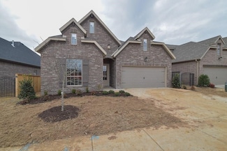 4700 SW Birmingham St, Bentonville, AR 72712