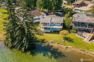 18 Spinnaker Ln, Bellingham, WA 98229