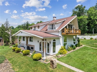 1303 Isabella Rd, Connellsville, PA 15425