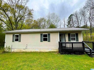 105 Drake Rd, Anniston, AL 36201