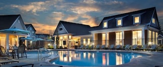 9 Bay Dr Unit 8104, Canton, MA 02021