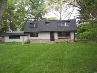 600 Meadowview Dr, Logansport, IN 46947