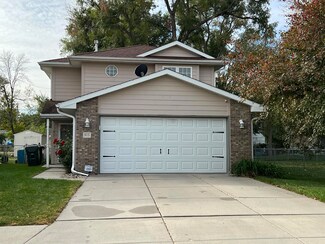 915 15th Ave, Council Bluffs, IA 51501
