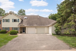 15139 Lesley Ln, Eden Prairie, MN 55346