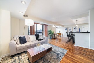 700 1st St Unit 9E, Hoboken, NJ 07030