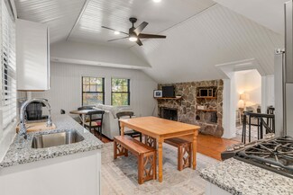 41 Wimbledon Dr, West Yarmouth, MA 02673