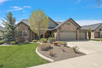 1315 N Luge Ave, Eagle, ID 83616