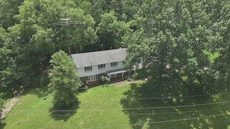 1203 Brentwood St, Paris, TN 38242