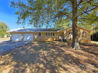 9301 Gold Hill Rd, Mount Pleasant, NC 28124