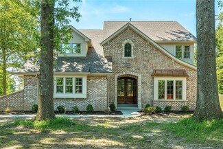 9644 Old Bonhomme Rd, Saint Louis, MO 63132