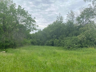 940 Calhoun Dr, Platteville, WI 53818