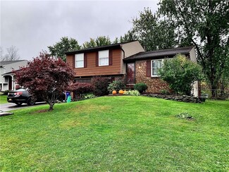 42 Greenridge Crescent, Hamlin, NY 14464