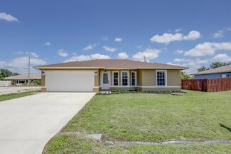 559 SW Halifax Ave, Port Saint Lucie, FL 34953