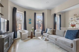 27 Concord Square Unit 3, Boston, MA 02118