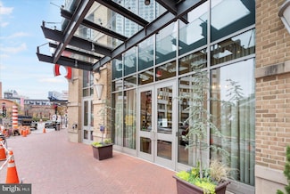 675 President St, Baltimore, MD 21202