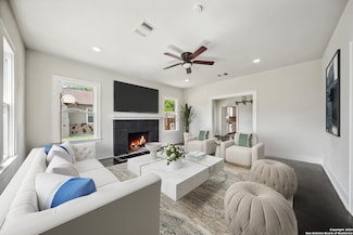 343 Canton, San Antonio, TX 78202