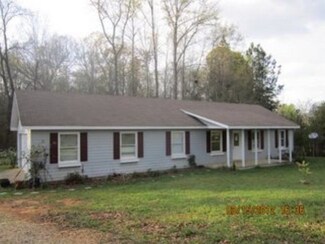 2628 Pear Tree Rd, Auburn, AL 36830