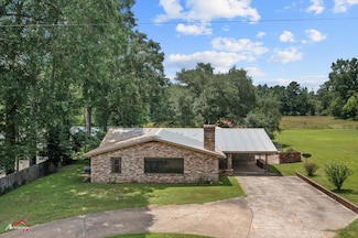 104 Texas 87 S, Center, TX 75935