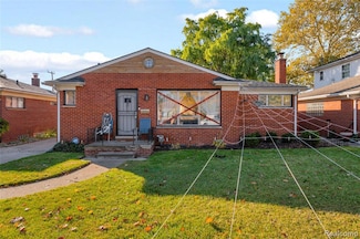 16504 Collinson Ave, Eastpointe, MI 48021