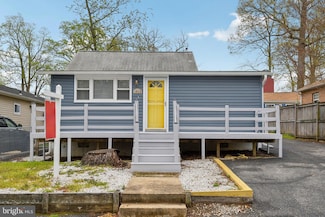 1813 Keymar Rd, Edgewater, MD 21037