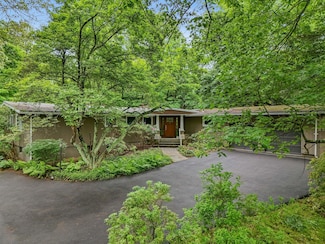 336 Jay St, Katonah, NY 10536