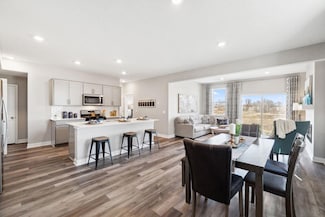 1018 Shoreview Dr, Jordan, MN 55352