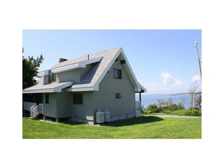 4 Evergreen Ave, Harpswell, ME 04079