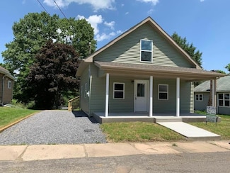 149 Sloan St, Rimersburg, PA 16248