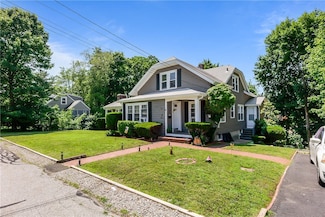 11 Crossland Rd, West Warwick, RI 02893