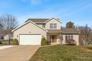 1667 Whitewood Dr SW, Wyoming, MI 49519