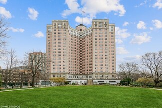 5555 N Sheridan Rd Unit 1615, Chicago, IL 60640