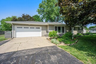 58528 Kerr Creek Rd, Three Rivers, MI 49093