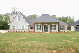 303 Ridge Dr, Stonewall, LA 71078