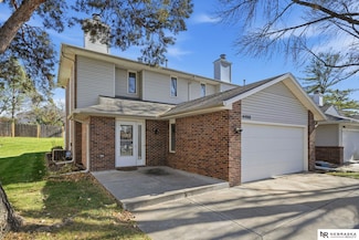 4400 Waterbury Ln, Lincoln, NE 68516